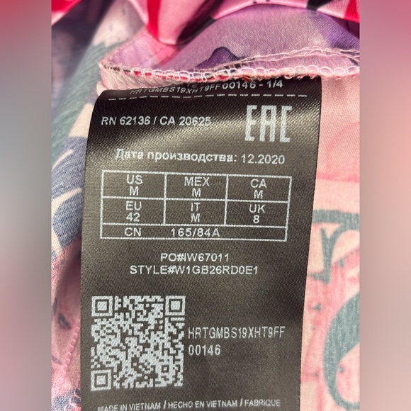 Guess Celeste Magazine Print long sleeve romper - size medium - Picture 13 of 16